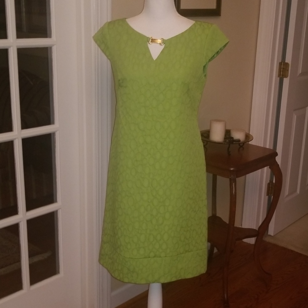 Lime green Jessica Howard formal dress 6 - Picture 1 of 5